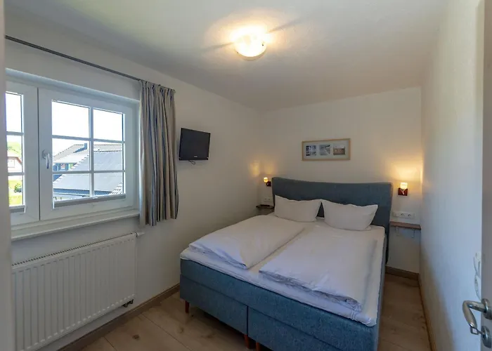 Gutshofhaeuser - Haushaelfte 1 * ゼリン