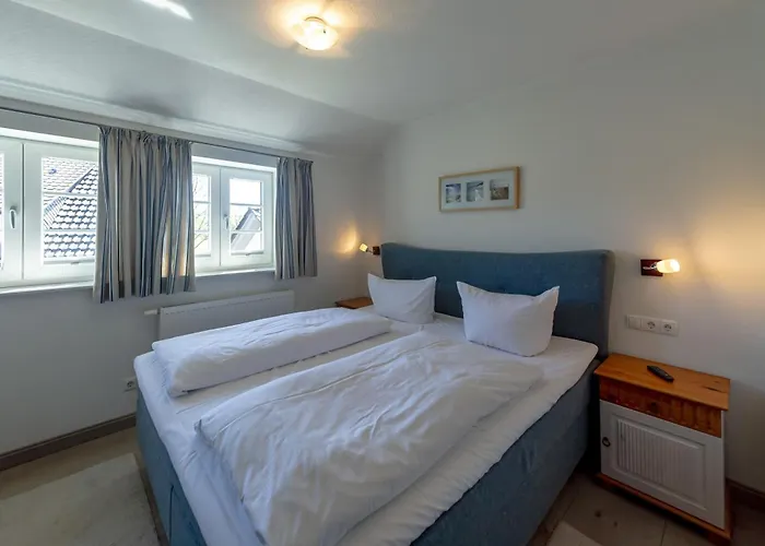 Gutshofhaeuser - Haushaelfte 1 * ゼリン