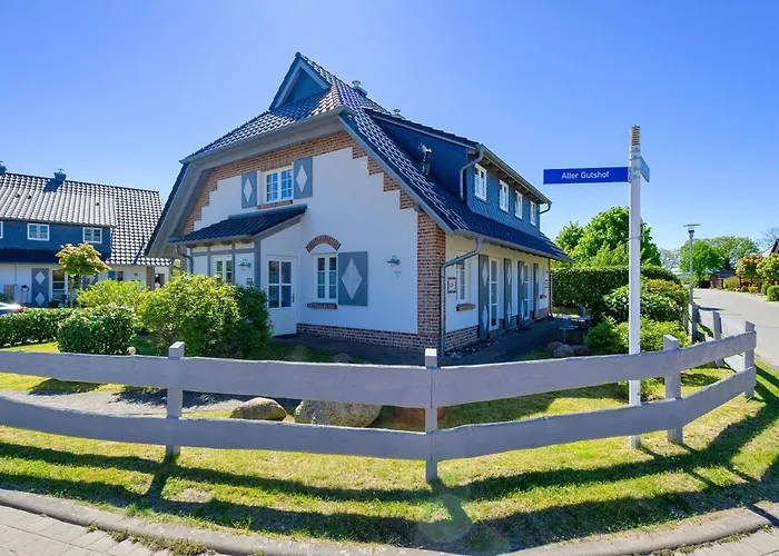 Gutshofhaeuser - Haushaelfte 1 * ゼリン